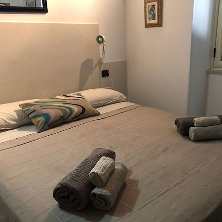 Le Suites Maor Gaeta Szoba fotó