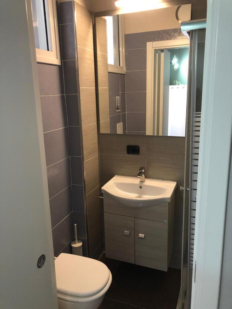Le Suites Maor Gaeta Szoba fotó